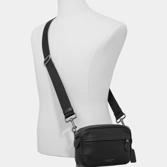 Coach Bags Nwt Coach Graham Crossbody Poshmark